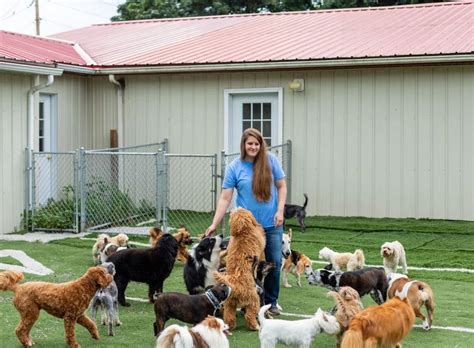 Happy tails pet resort - Happy Tails Pet Resort is a family-owned and operated dog boarding and daycare facility in Crownsville, MD. Along with daily report cards for our guests, we offer LIVE "Doggie Cams" in most of our ...